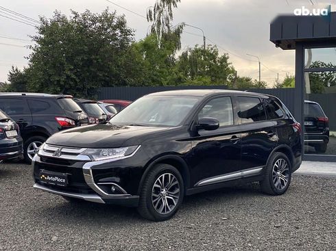 Mitsubishi Outlander 2018 - фото 3
