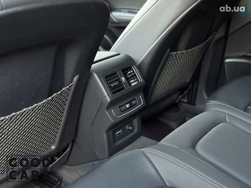 Audi Q5 2020 - фото 30