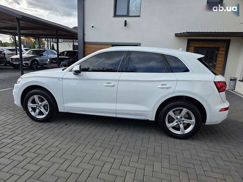 Audi Q5 2017 - фото 6