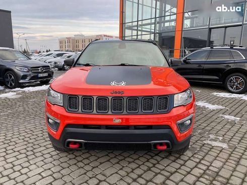 Jeep Compass 2017 - фото 2