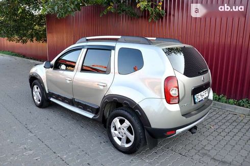 Renault Duster 2011 - фото 9