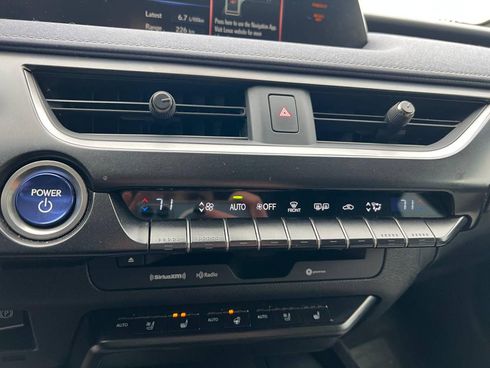 Lexus UX 2019 белый - фото 38