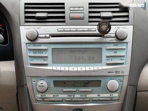 Toyota Camry 2007 - фото 17