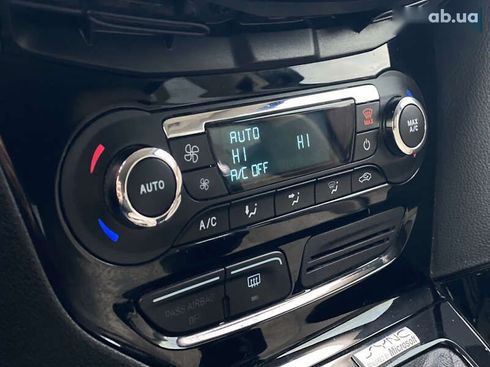 Ford Focus 2014 - фото 25