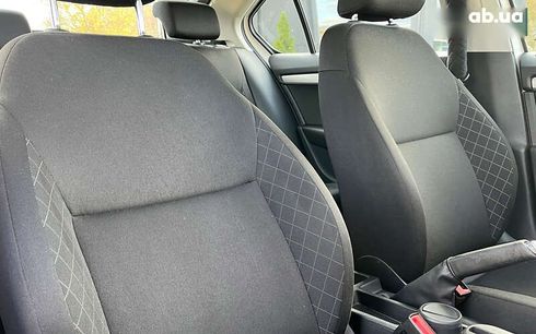 Skoda Octavia 2019 - фото 23