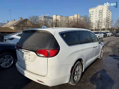 Chrysler Pacifica 2017 - фото 4