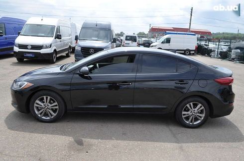 Hyundai Elantra 2017 - фото 18
