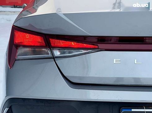 Hyundai Elantra 2024 - фото 17
