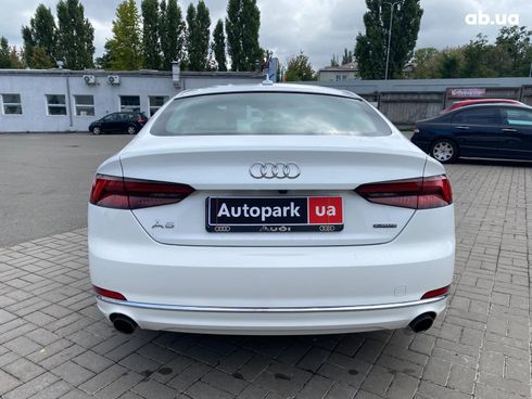 Audi A5 2019 белый - фото 4