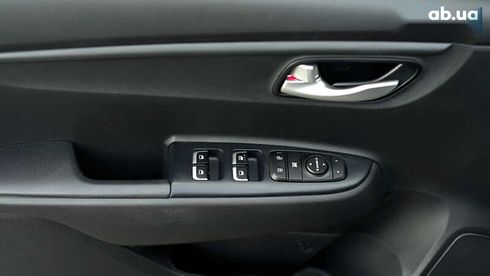Kia Rio X-Line 2022 - фото 12
