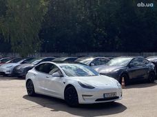 Продаж вживаних Tesla Model 3 2019 року в Києві - купити на Автобазарі