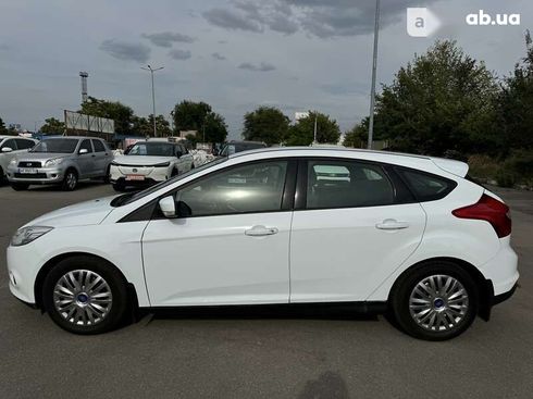 Ford Focus 2014 - фото 10