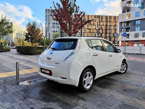 Nissan Leaf 2014 - фото 24
