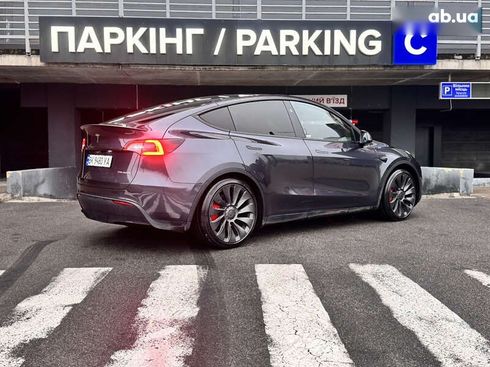 Tesla Model Y 2024 - фото 6
