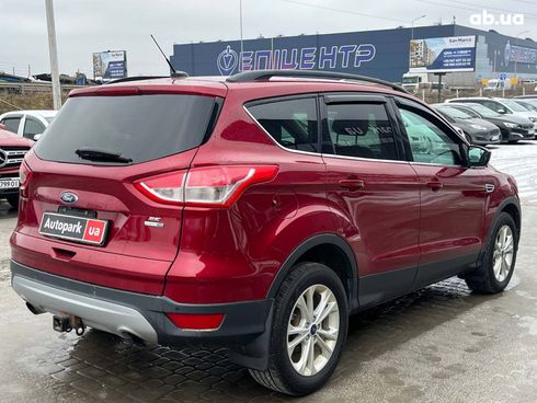 Ford Escape 2016 красный - фото 4