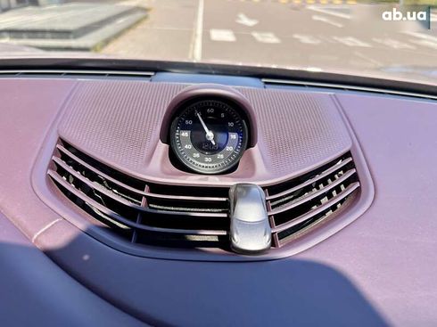 Porsche Taycan 2020 - фото 25