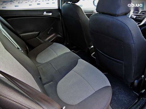 Hyundai Accent 2011 - фото 11