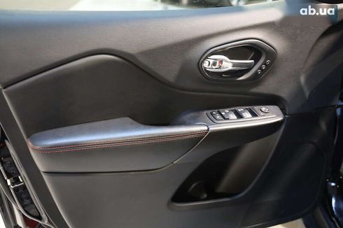 Jeep Cherokee 2019 - фото 18