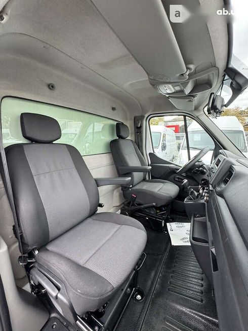 Renault Master 2020 - фото 16