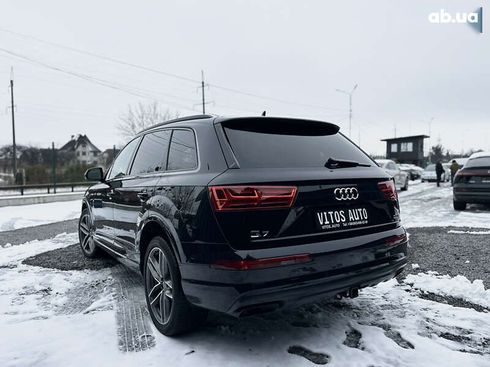 Audi Q7 2018 - фото 10