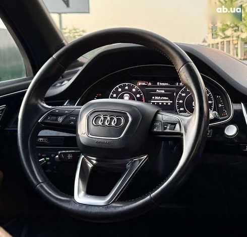 Audi Q7 2017 - фото 13