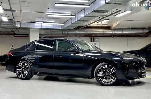 BMW 7 серия 2023 - фото 4