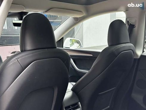Tesla Model Y 2023 - фото 17