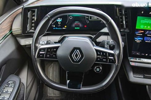 Renault Megane 2022 - фото 14