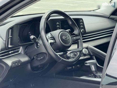 Hyundai Elantra 2021 - фото 23