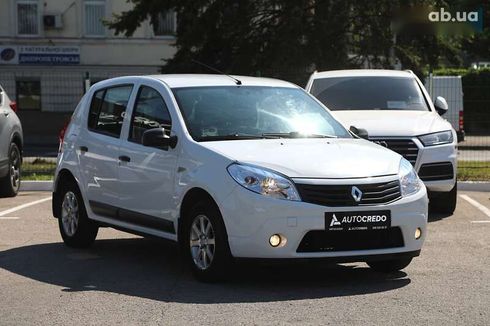Renault Sandero 2011 - фото 3