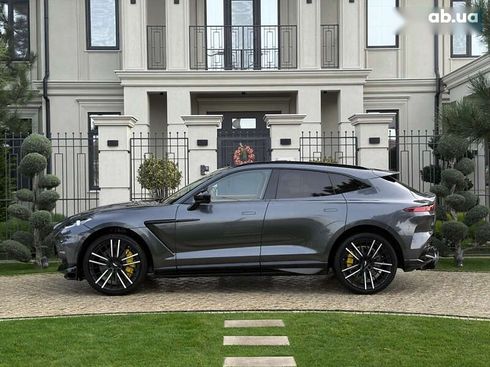 Aston Martin DBX707 2023 - фото 12