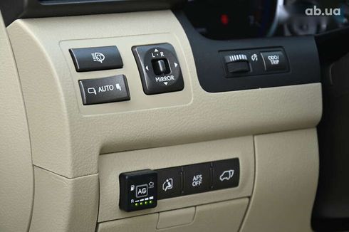 Lexus LX 2010 - фото 29