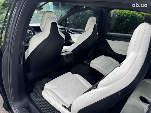 Tesla Model X 2018 серый - фото 24