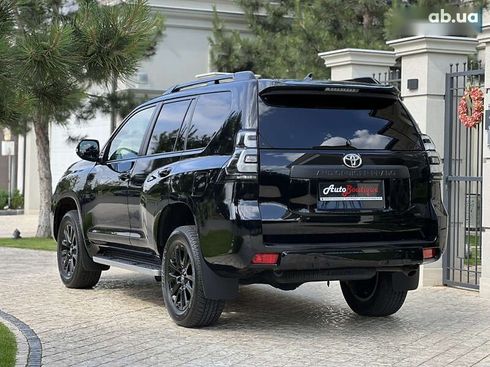 Toyota Land Cruiser Prado 2023 - фото 10