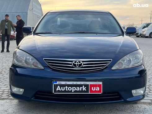 Toyota Camry 2005 синий - фото 3