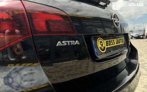 Opel Astra 2011 - фото 8