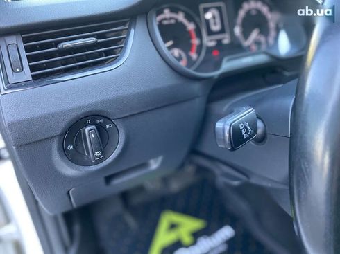 Skoda Octavia 2019 - фото 10