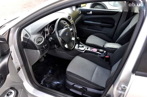 Ford Focus 2010 - фото 14