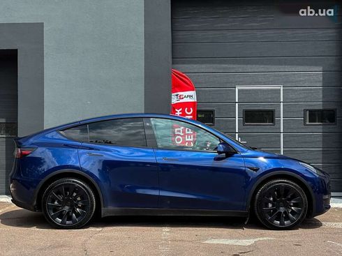 Tesla Model Y 2022 - фото 11