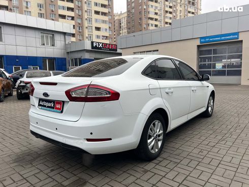 Ford Mondeo 2012 белый - фото 5