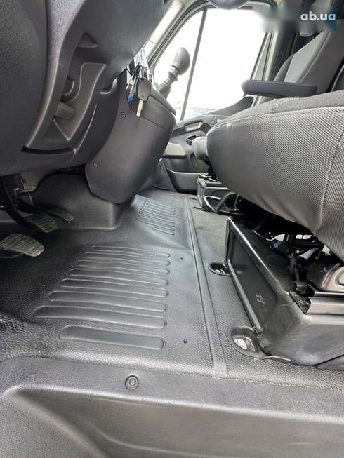 Renault Master 2018 - фото 17