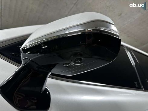 Lexus LX 2022 - фото 25