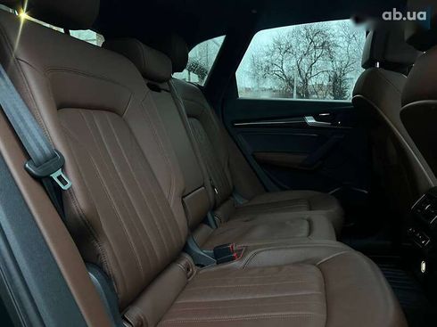 Audi Q5 2017 - фото 24