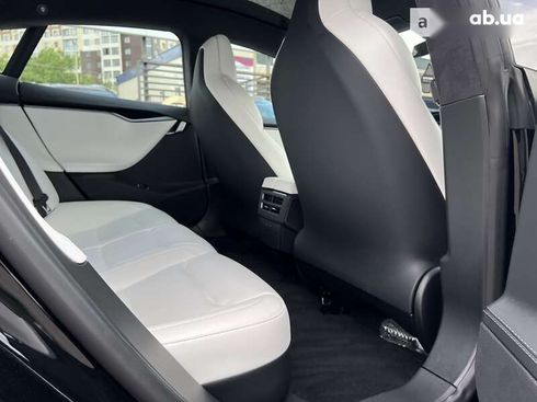 Tesla Model S 2019 - фото 30