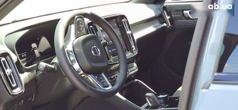 Volvo XC40 2021 - фото 15