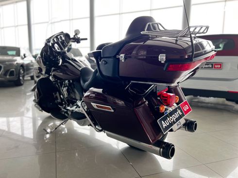 Harley-Davidson FLHX 2018 красный - фото 17