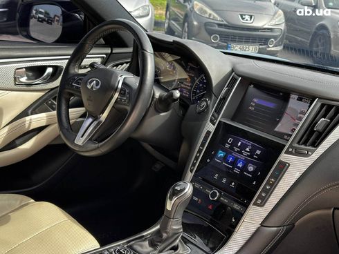 Infiniti Q60 2018 серый - фото 40
