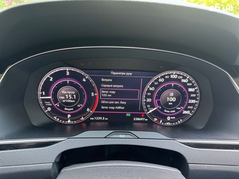 Volkswagen Passat 2019 серый - фото 14