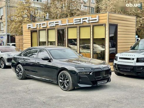 BMW 7 серия 2023 - фото 4