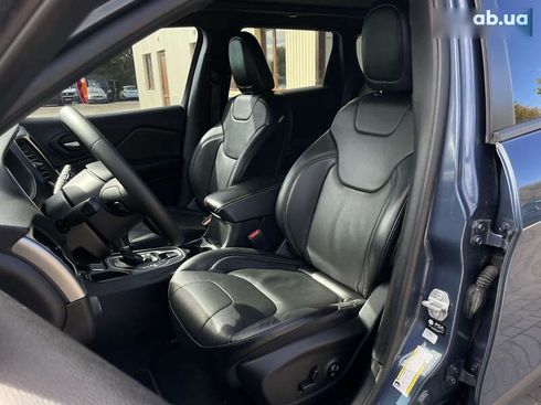 Jeep Cherokee 2021 - фото 24